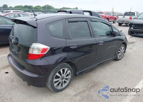 2013 Honda Fit Sport z USA, uszkodzony, nr VIN JHMGE8H61DC003080